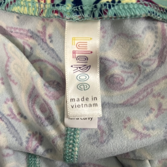 Size TC LuLaRoe Leggings - Picture 3 of 3
